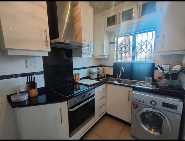 3 BEDROOM HOUSE FOR SALE IN MONTFORD